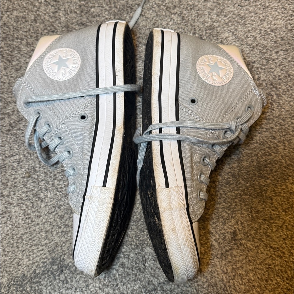 Women’s Gray Converse All Star mid-rise size 8 - Picture 3 of 7